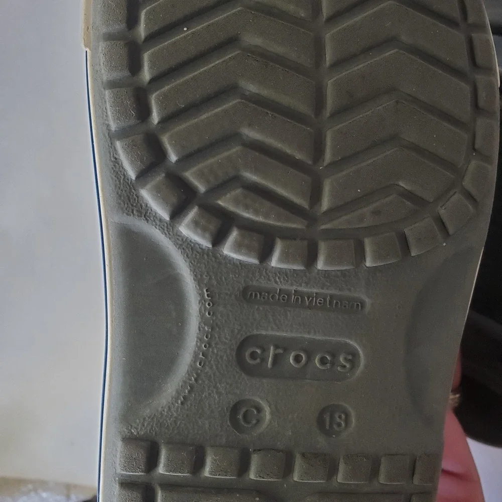 Crocs‎ Kids Crocband II Open Toe Sandal Shoes,Gray/White Size 13